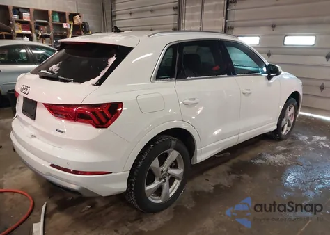 2019 Audi Q3 2.0T Premium из США, поврежденный, VIN WA1AECF36K1068819
